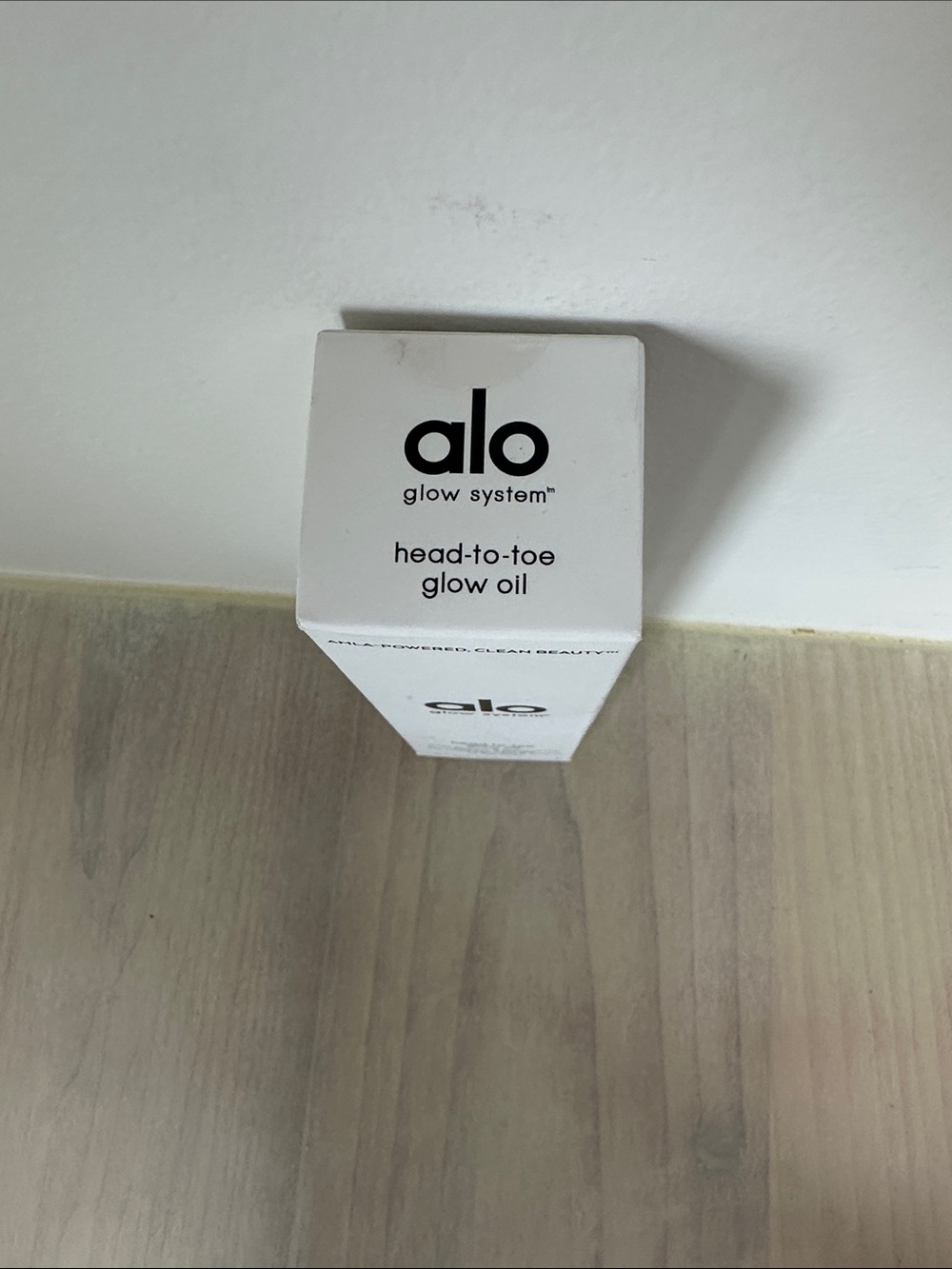 ALO Yoga Head-to-Toe Glow Oil - Full Size - Picture 2 of 5